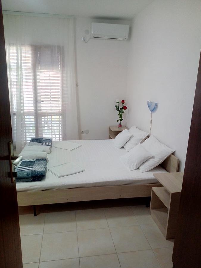 Apartments Skala Sutomore Exterior photo